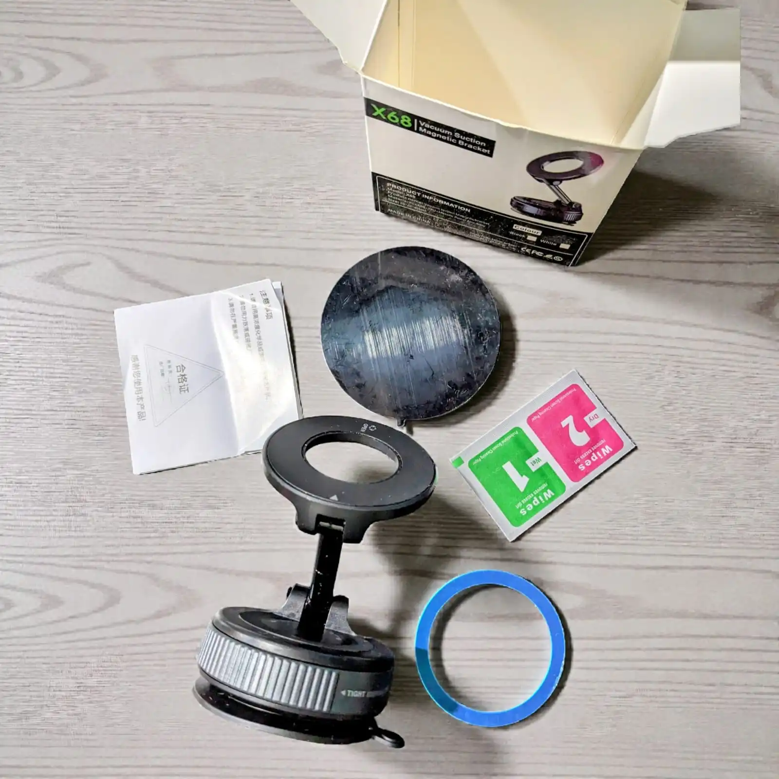 Vacuum magnetic phone holder for car and desk – strong suction, 360-degree rotation